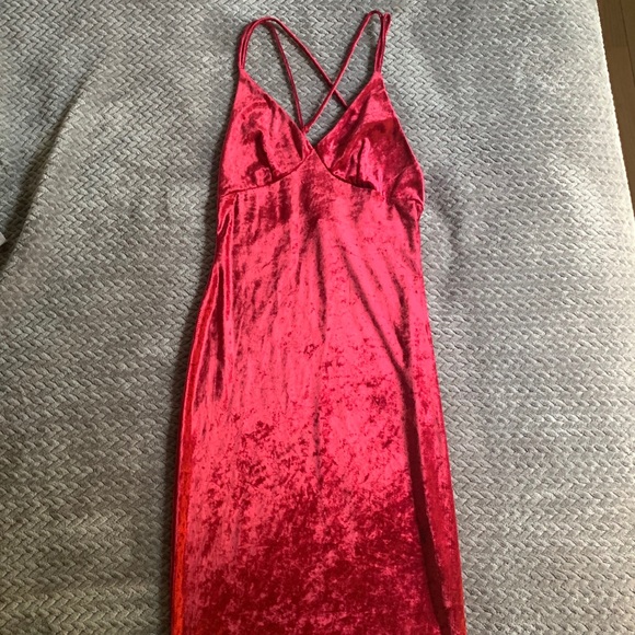 Dress - Picture 3 of 3